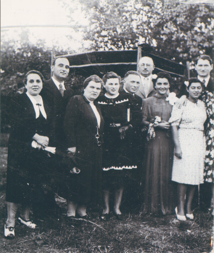 Surányi család deportálás előtti csoportképe