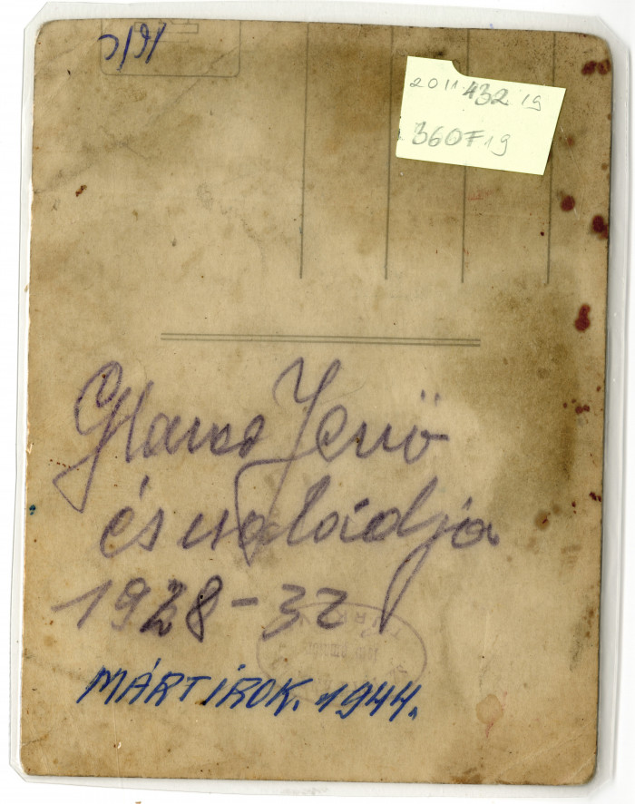 Glaser Jenő és családja képének hátoldalán kézzel írt szöveg